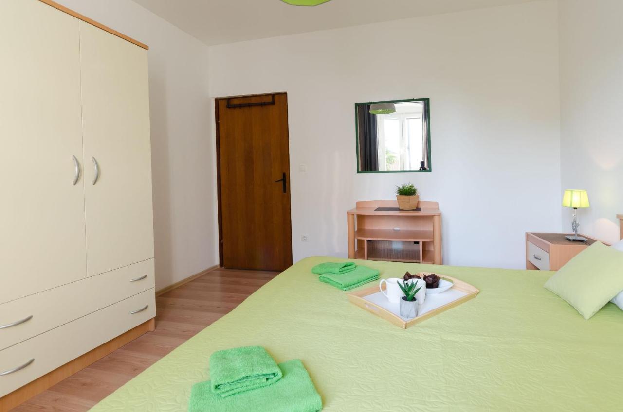 פונטנה Apartments Ester מראה חיצוני תמונה